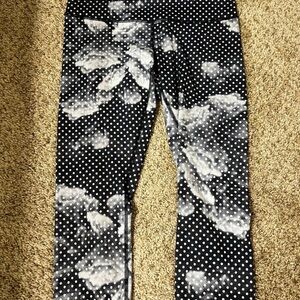 Lululemon Wunder Under Crop II *Full-On Luon Dottie Dream Rose Neutral Blush Bla